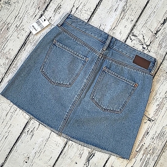 🆕️NWT Mavi Lindsay Raw Hem Light Wash Blue Denim Jean Skirt Womens Size Small - Picture 12 of 17